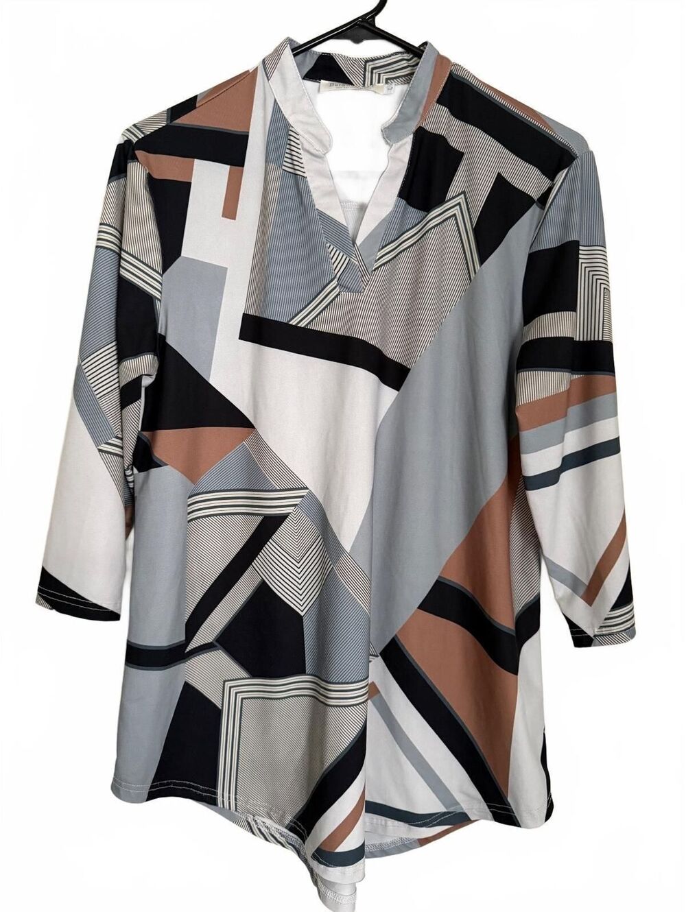BaiShengGT Women's Blouse Size Large Geometric High Low Retro Indie Silky